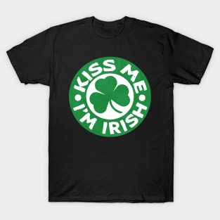 Kiss Me I'm Irish Shamrock St Patricks Day T-Shirt